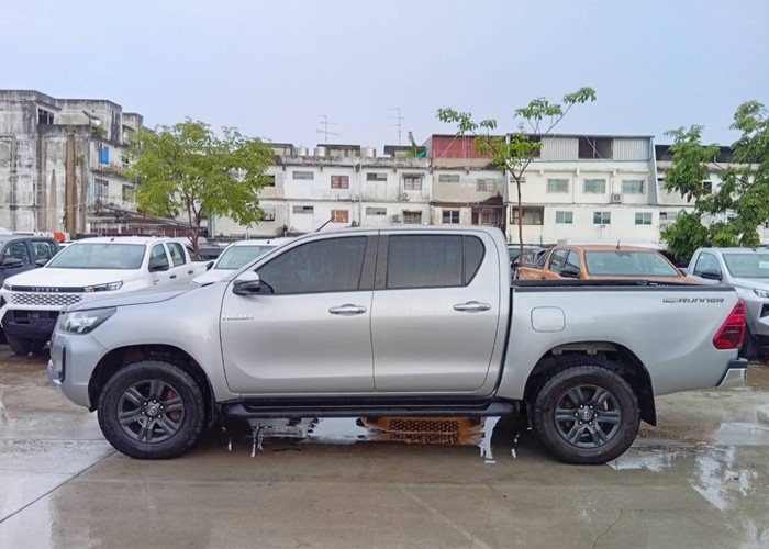 Used 12
                    TOYOTA
                     for Sale Image