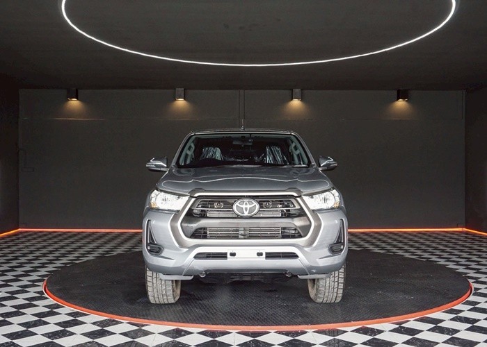 Used 12
                    TOYOTA
                     for Sale Image