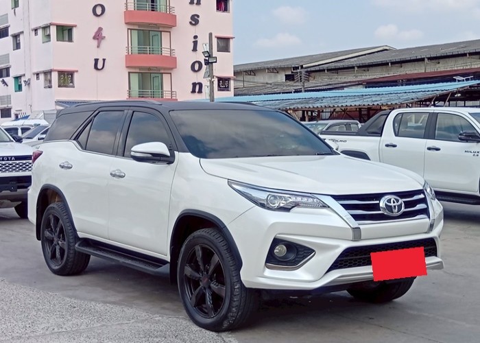 Used 8
                    TOYOTA
                     for Sale Image