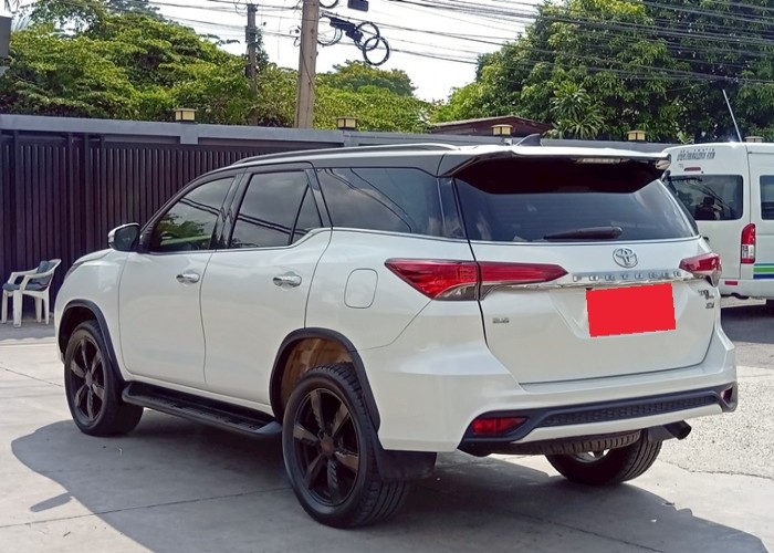 Used 8
                    TOYOTA
                     for Sale Image