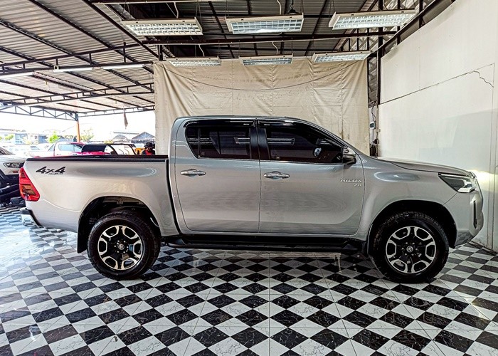 Used 1
                    TOYOTA
                     for Sale Image