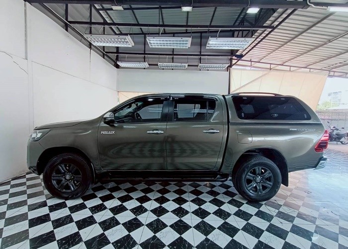Used 7
                    TOYOTA
                     for Sale Image