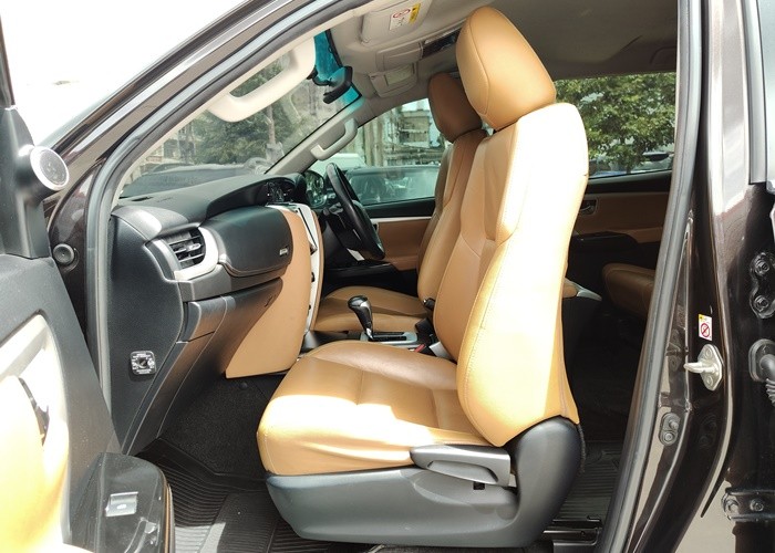 Used 10
                    TOYOTA
                     for Sale Image