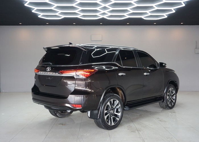 Used 10
                    TOYOTA
                     for Sale Image