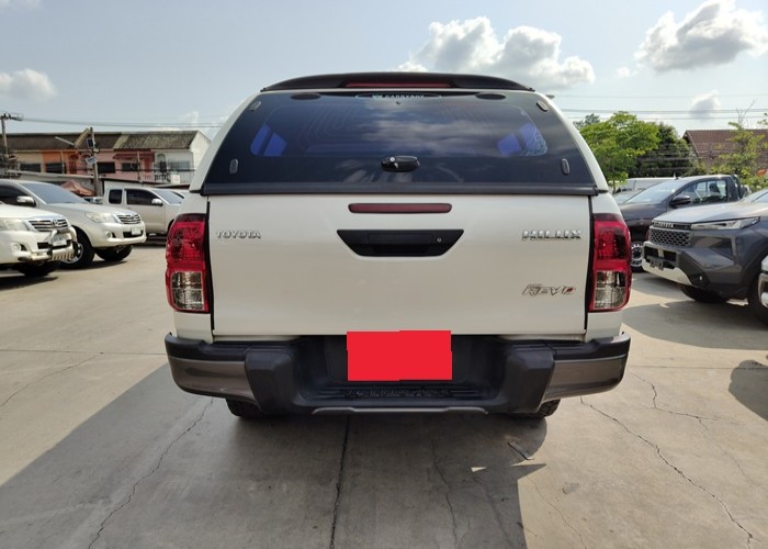 Used 8
                    TOYOTA
                     for Sale Image