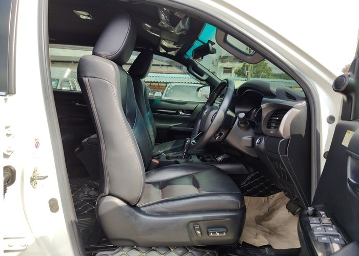 Used 8
                    TOYOTA
                     for Sale Image