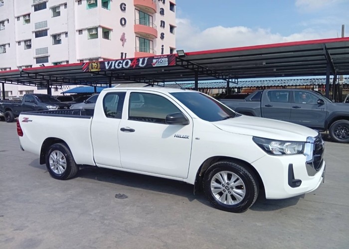 Used 12
                    TOYOTA
                     for Sale Image