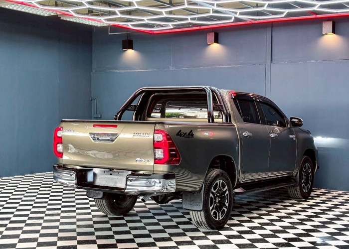 Used 11
                    TOYOTA
                     for Sale Image