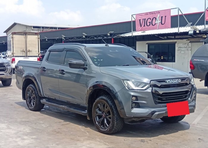 Used 2
                    ISUZU
                     for Sale Image