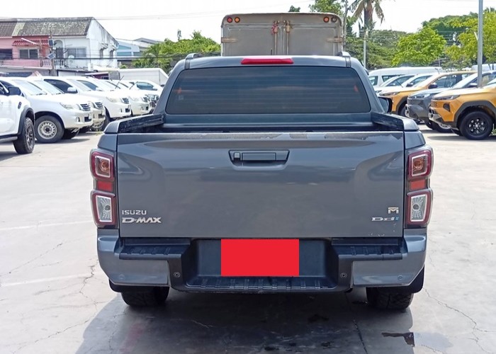Used 2
                    ISUZU
                     for Sale Image