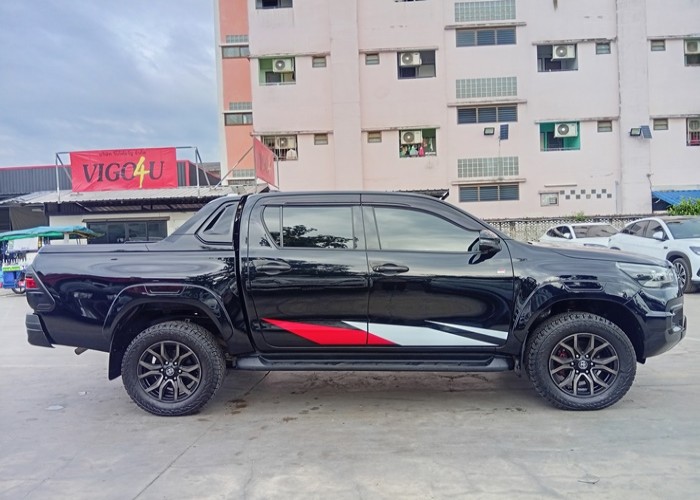 Used 5
                    TOYOTA
                     for Sale Image