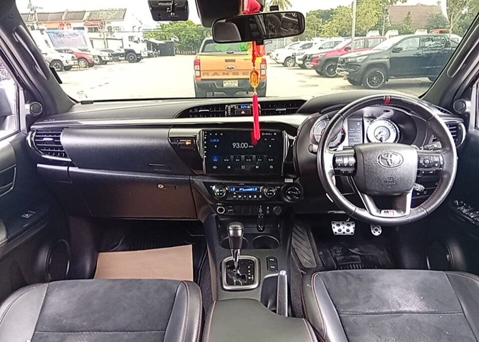 Used 5
                    TOYOTA
                     for Sale Image