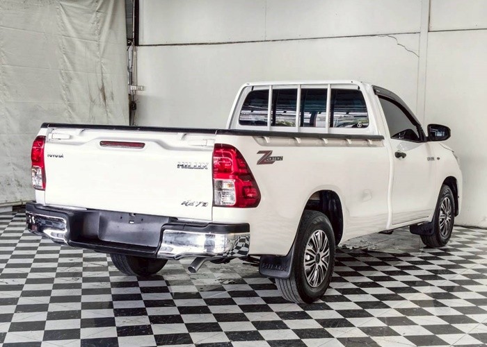 Used 7
                    TOYOTA
                     for Sale Image