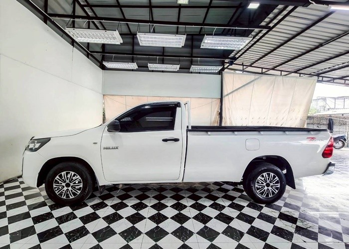 Used 7
                    TOYOTA
                     for Sale Image