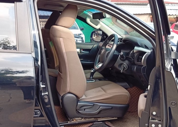 Used 8
                    TOYOTA
                     for Sale Image