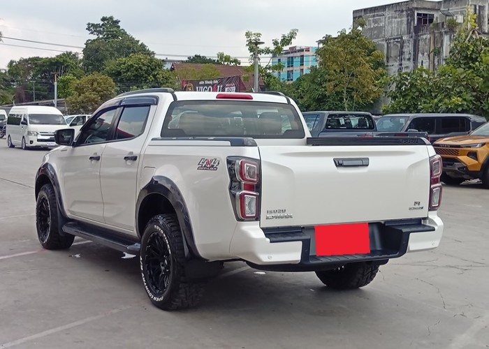 Used 1
                    ISUZU
                     for Sale Image