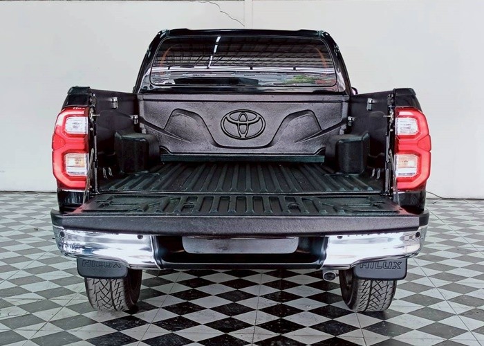 Used 8
                    TOYOTA
                     for Sale Image