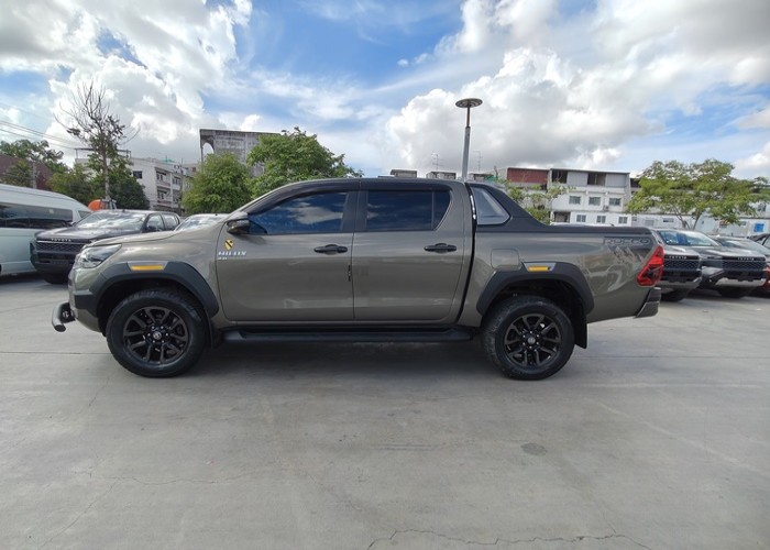 Used 1
                    TOYOTA
                     for Sale Image