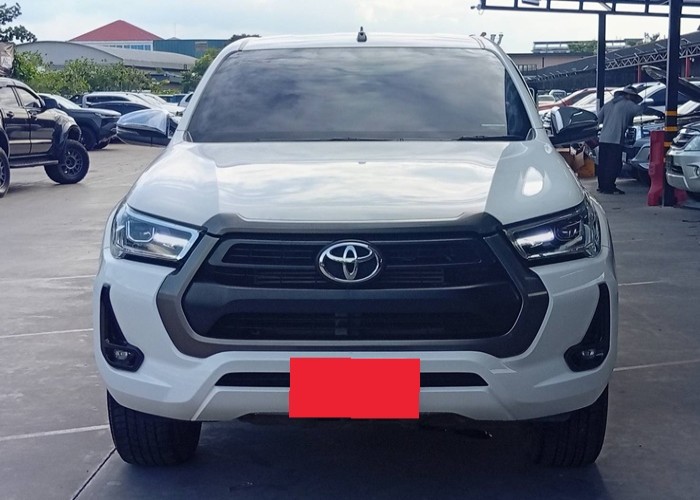 Used 8
                    TOYOTA
                     for Sale Image