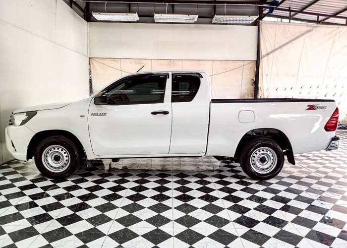 Used 9
                    TOYOTA
                     for Sale Image
