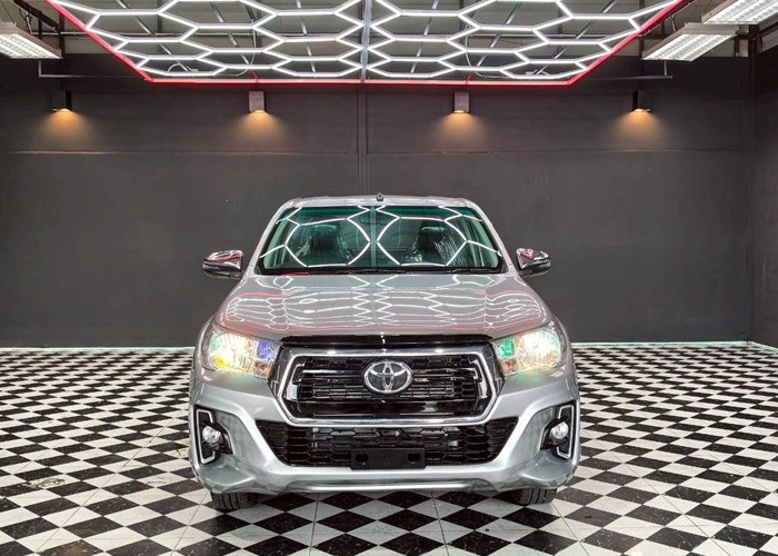 Used 7
                    TOYOTA
                     for Sale Image
