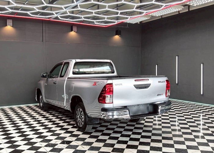 Used 7
                    TOYOTA
                     for Sale Image