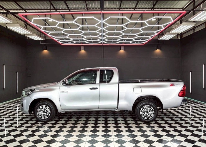 Used 7
                    TOYOTA
                     for Sale Image