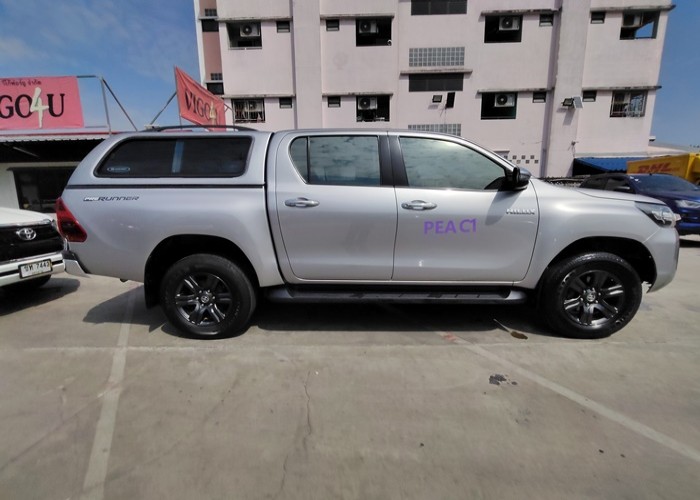 Used 12
                    TOYOTA
                     for Sale Image