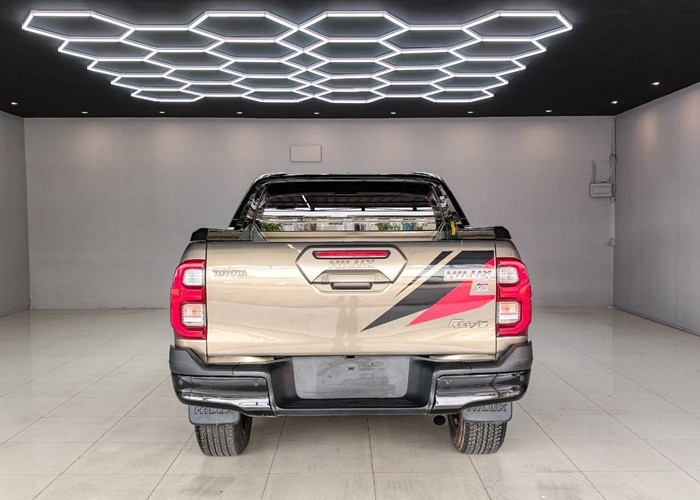 Used 12
                    TOYOTA
                     for Sale Image
