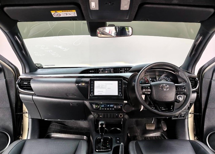 Used 12
                    TOYOTA
                     for Sale Image