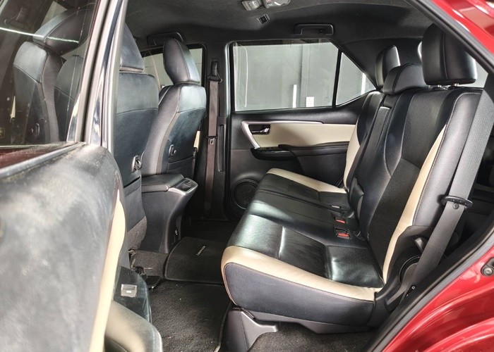 Used 9
                    TOYOTA
                     for Sale Image