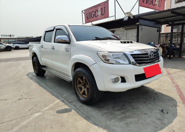 Used 12
                    TOYOTA
                     for Sale Image