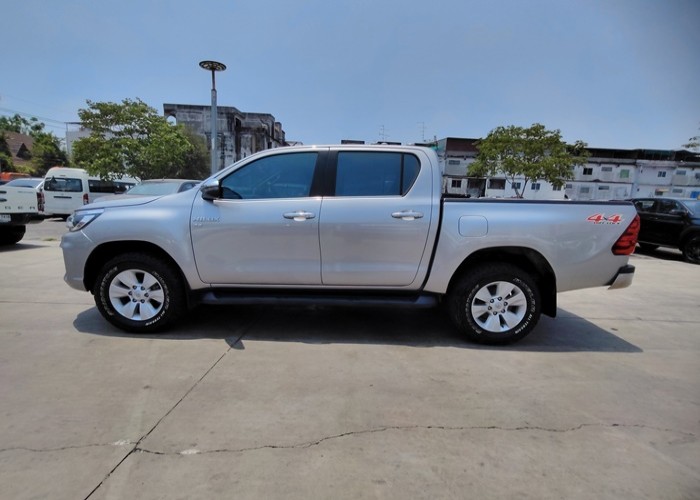 Used 6
                    TOYOTA
                     for Sale Image
