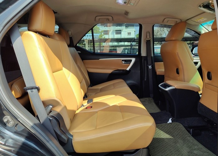 Used 10
                    TOYOTA
                     for Sale Image