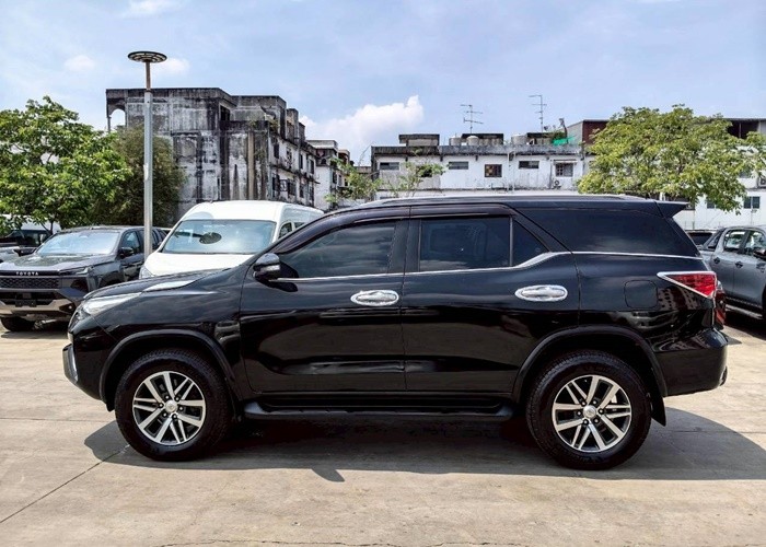 Used 10
                    TOYOTA
                     for Sale Image