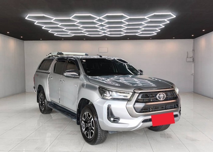 Used 5
                    TOYOTA
                     for Sale Image