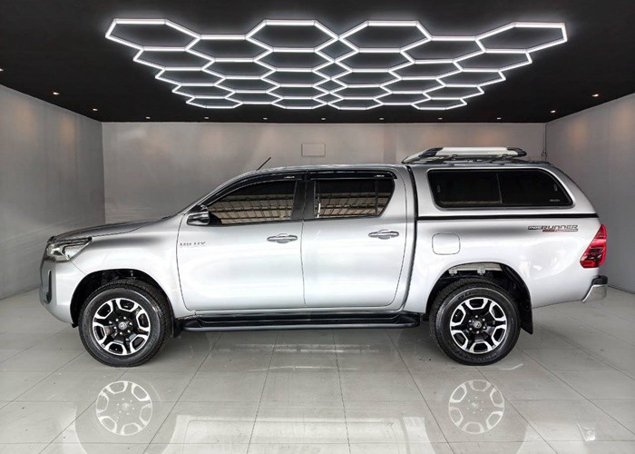 Used 5
                    TOYOTA
                     for Sale Image