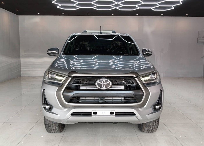 Used 5
                    TOYOTA
                     for Sale Image