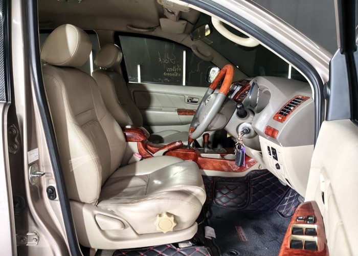 Used 4
                    TOYOTA
                     for Sale Image
