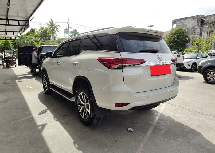 Used 5
                    TOYOTA
                     for Sale Image