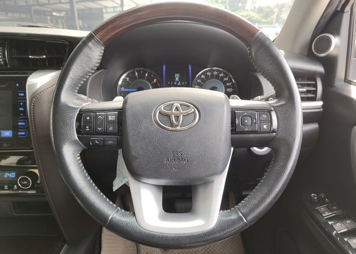 Used 5
                    TOYOTA
                     for Sale Image