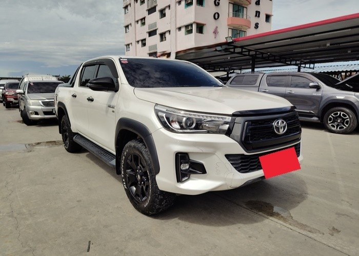 Used 4
                    TOYOTA
                     for Sale Image