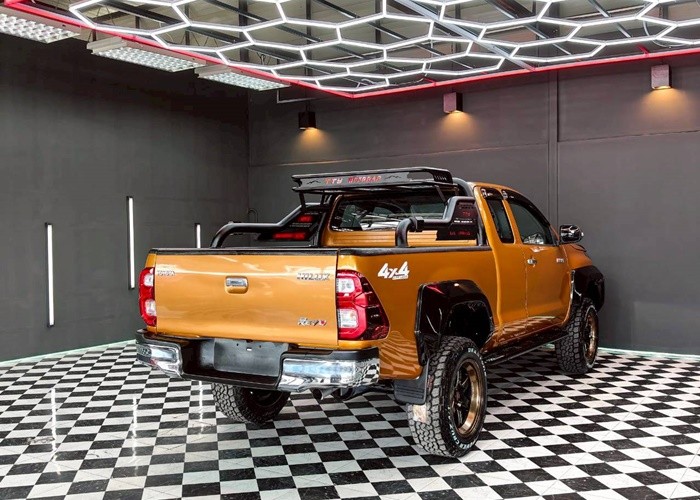 Used 7
                    TOYOTA
                     for Sale Image