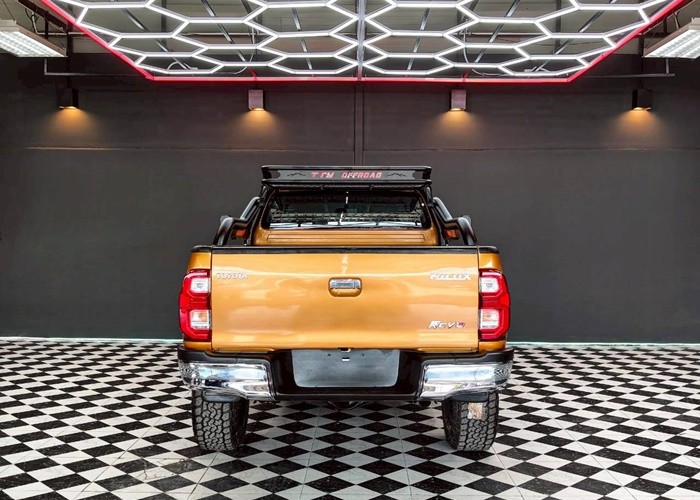 Used 7
                    TOYOTA
                     for Sale Image