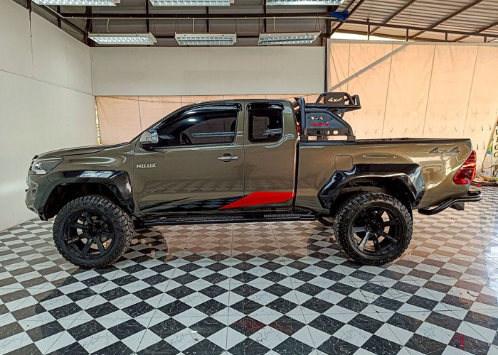 Used 5
                    TOYOTA
                     for Sale Image