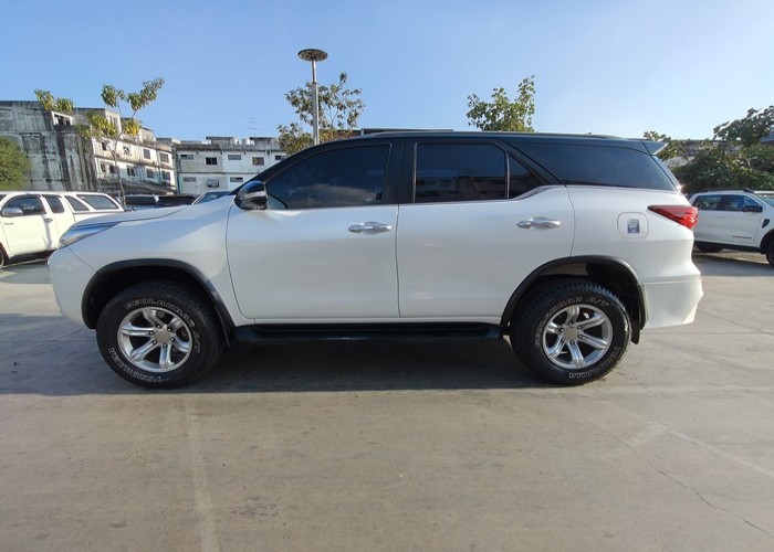 Used 9
                    TOYOTA
                     for Sale Image