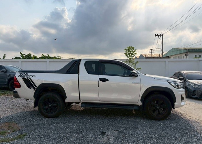 Used 3
                    TOYOTA
                     for Sale Image