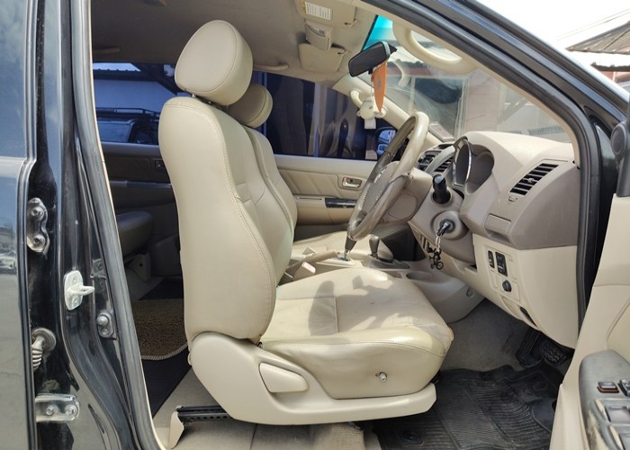 Used 11
                    TOYOTA
                     for Sale Image