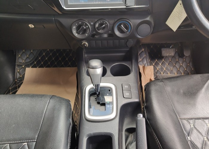 Used 7
                    TOYOTA
                     for Sale Image