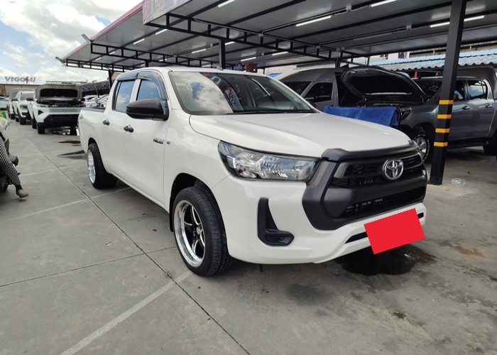 Used 7
                    TOYOTA
                     for Sale Image